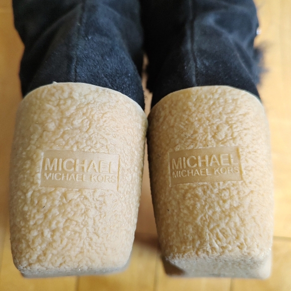 Michael Kors Navy Winter Boots with Wedge Heel and Lacing - Picture 7 of 13